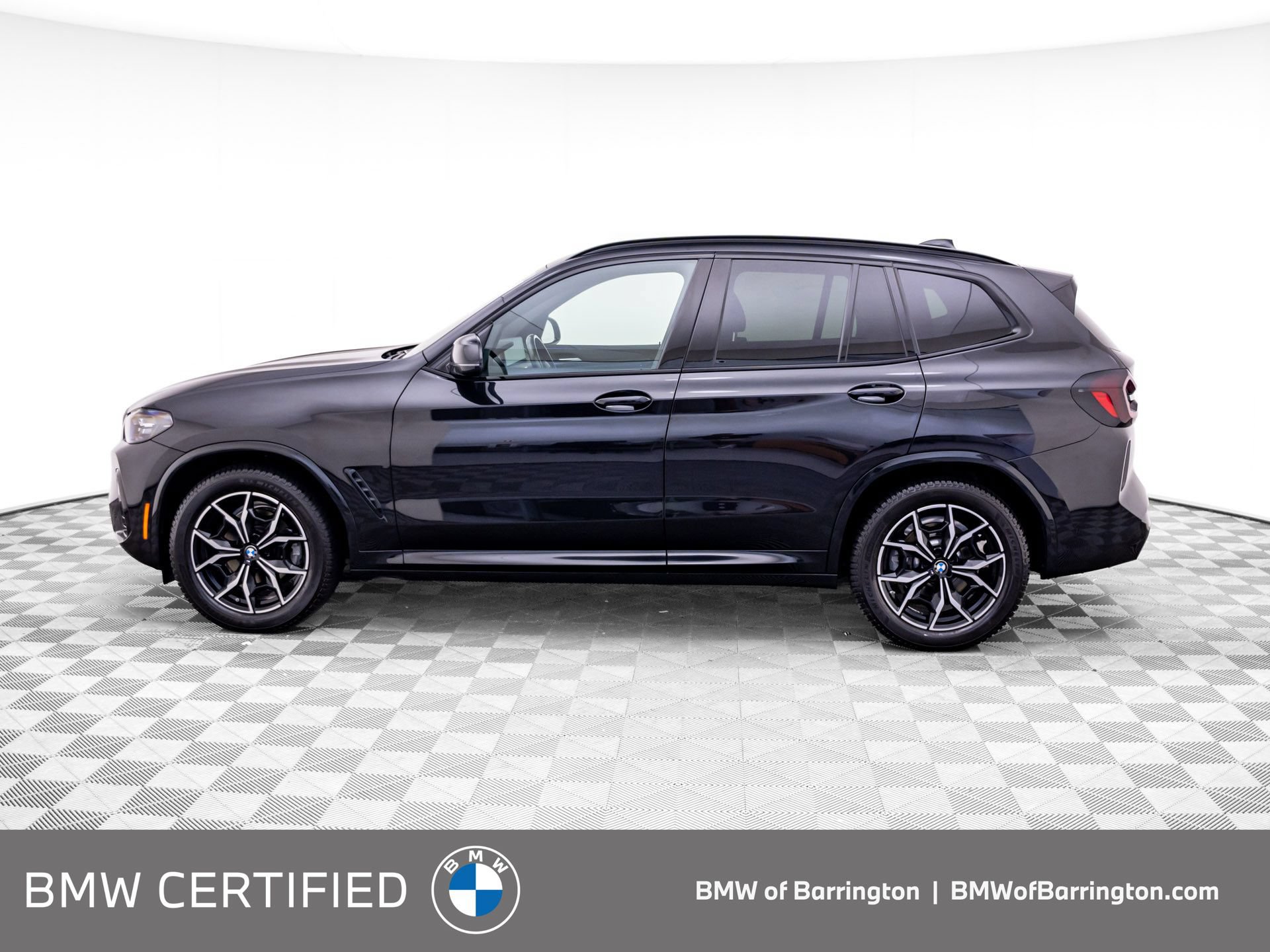Certified 2023 BMW X3 xDrive30i w/ M Sport Package AWD/4WD image 2