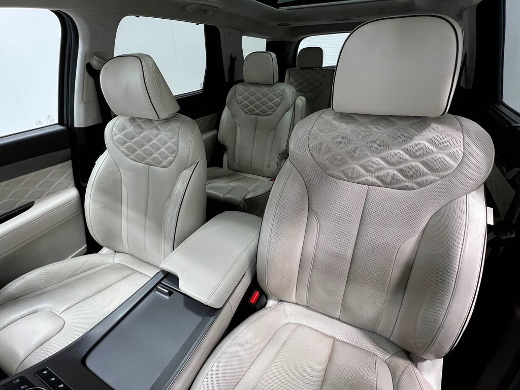 Used 2021 Hyundai Palisade Calligraphy image 15