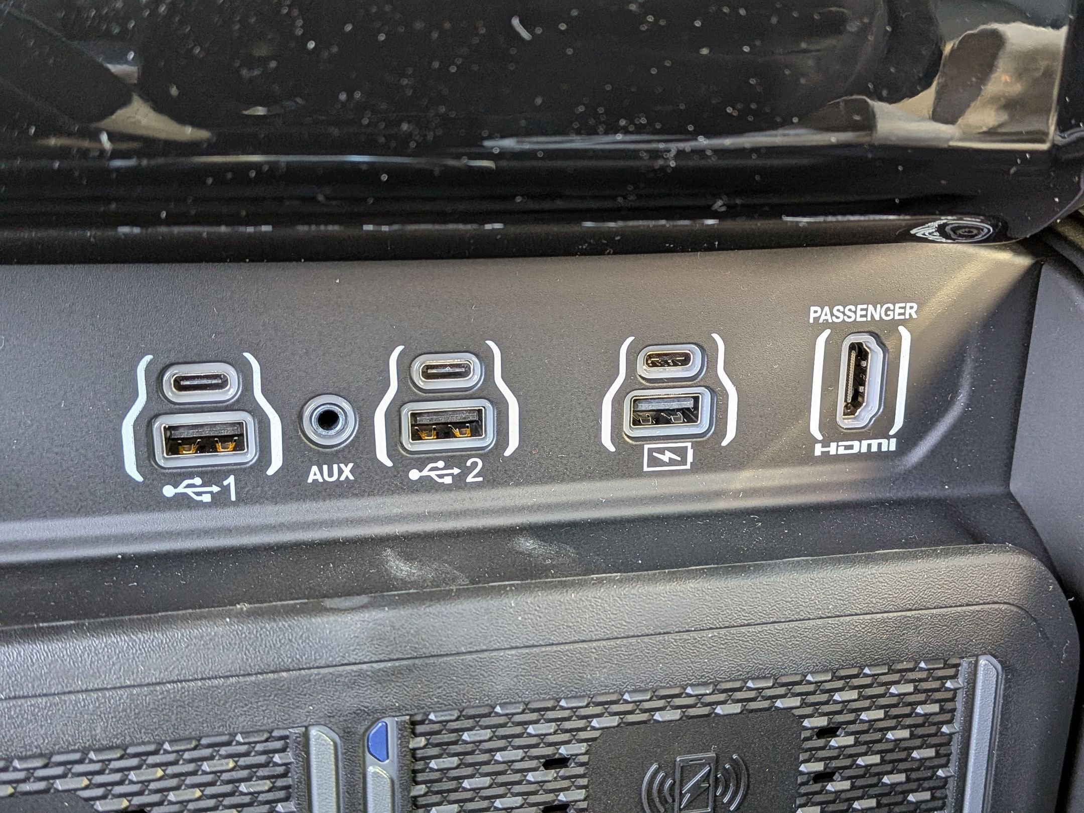 New 2026 RAM 1500 Laramie w/ Night Edition image 17