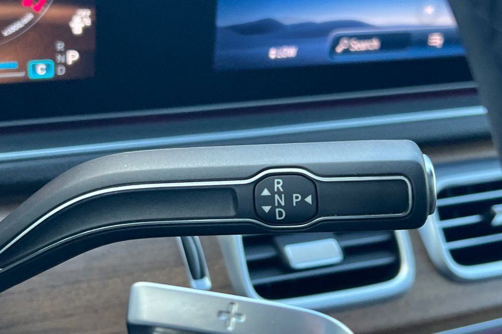 Used 2024 Mercedes-Benz GLE 350 4MATIC image 18