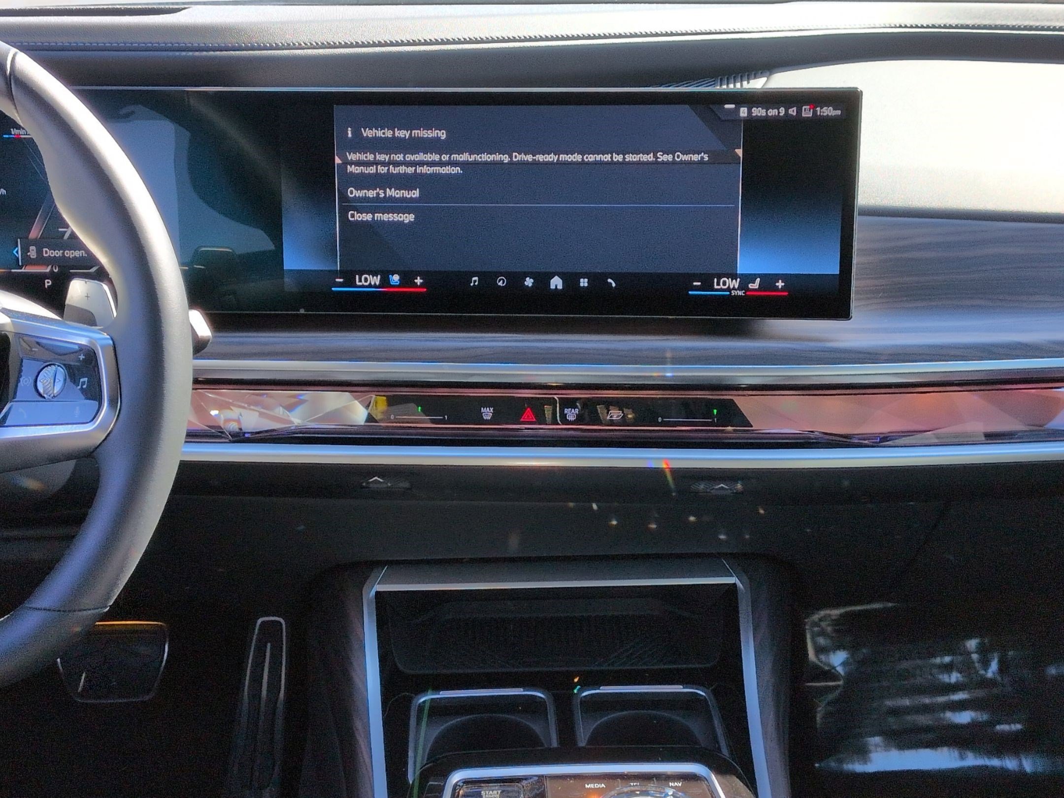 Certified 2024 BMW 760i xDrive w/ Premium Package 2 image 30