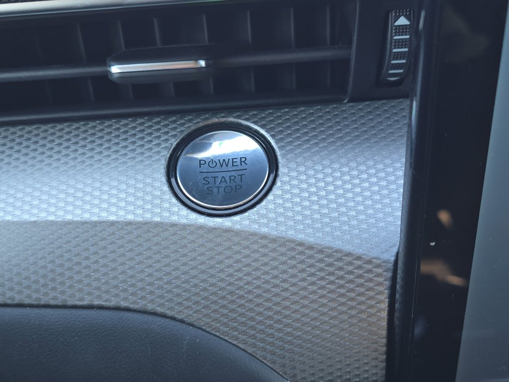 Used 2021 Ford Mustang Mach-E Select image 28