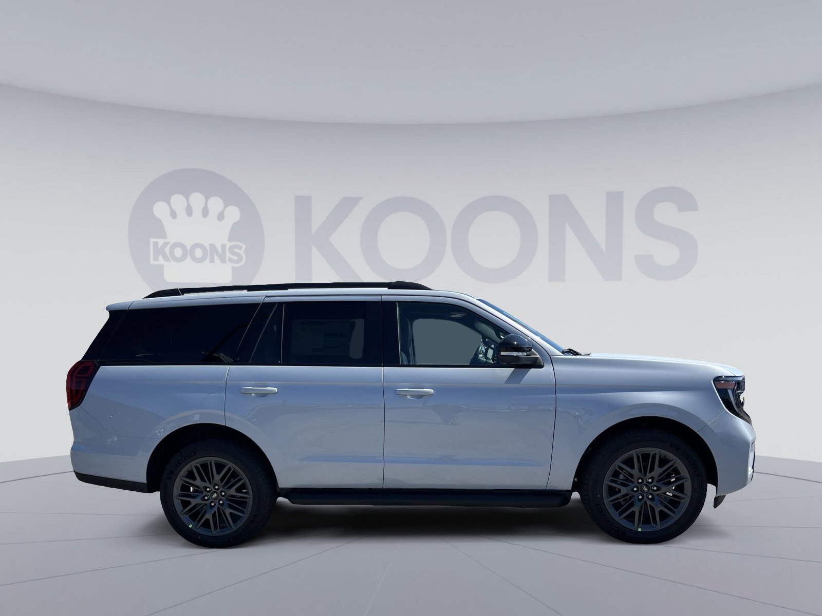 New 2026 Ford Expedition Platinum image 8