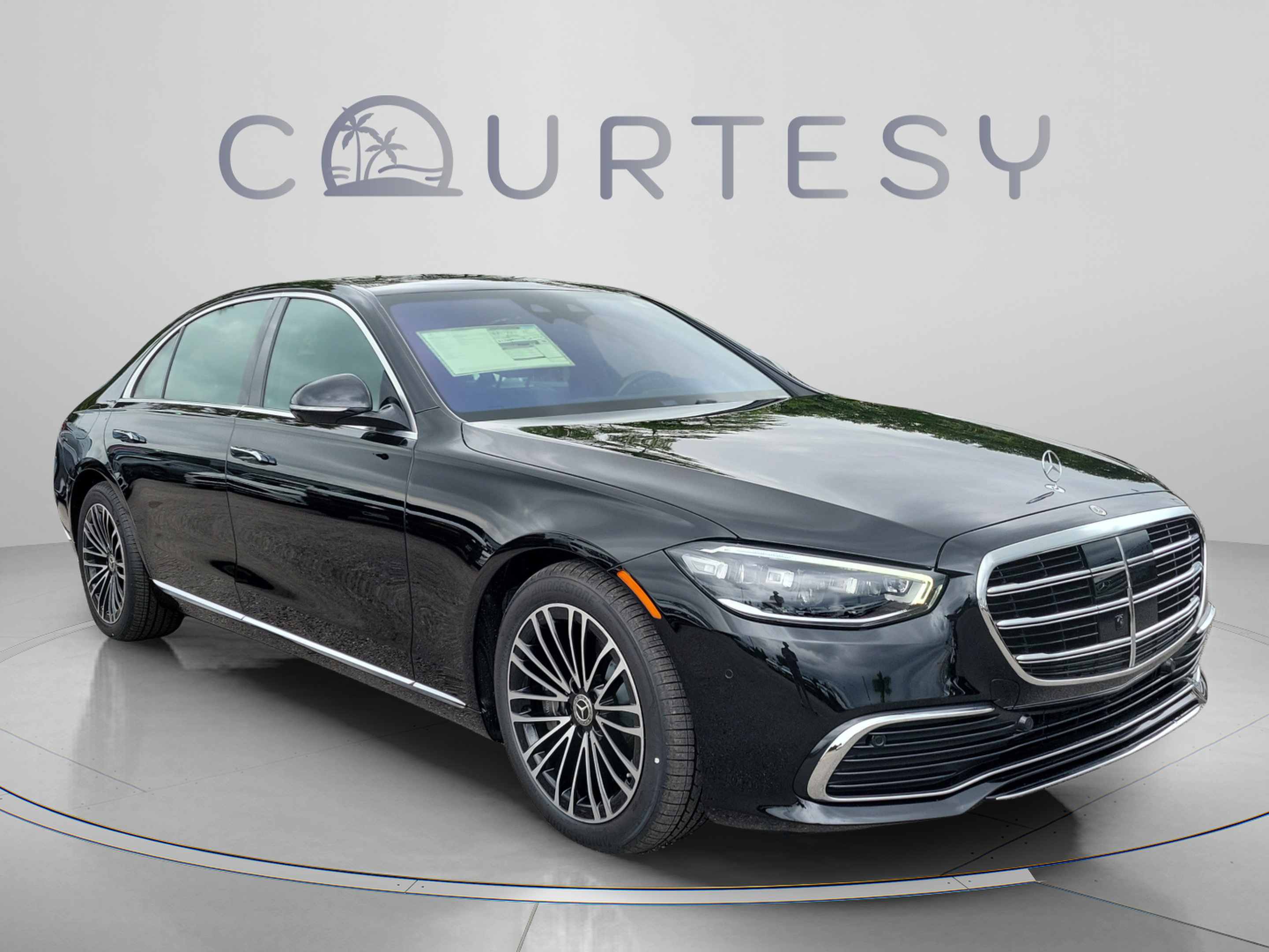 New 2026 Mercedes-Benz S 580e 4MATIC Sedan image 4