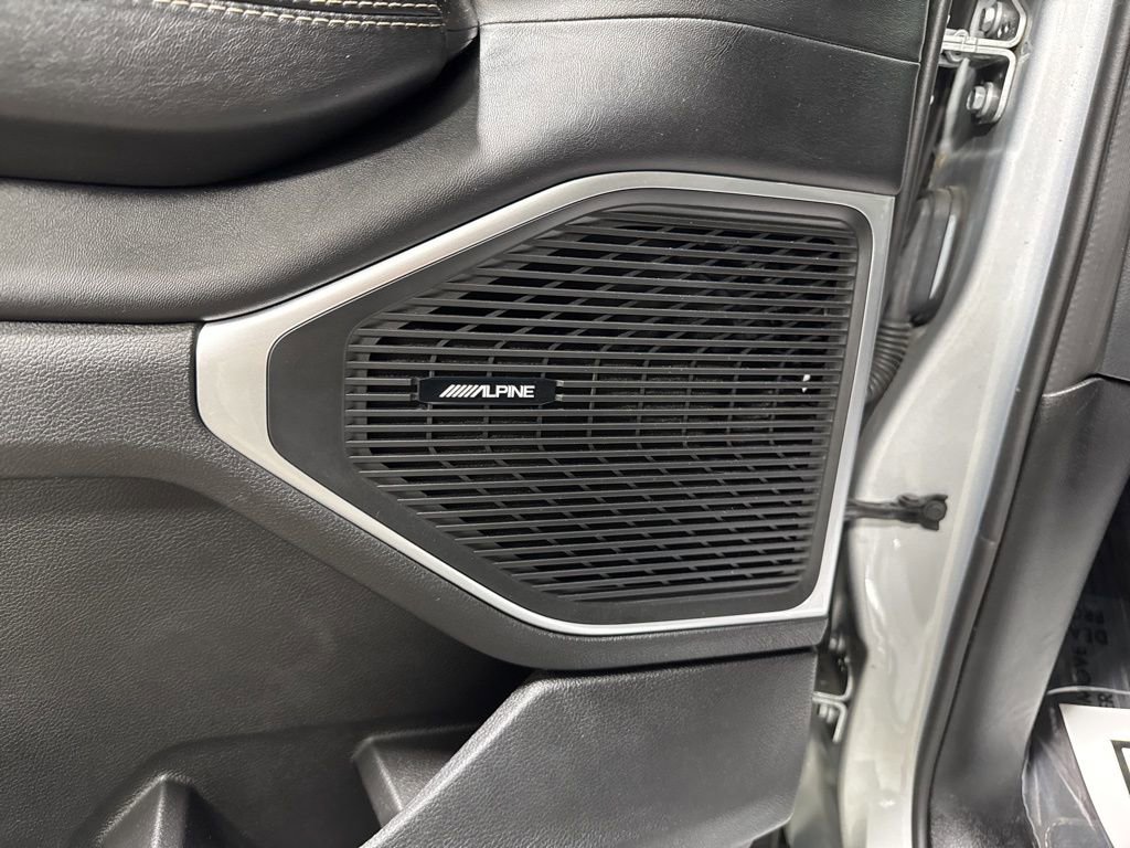 Used 2024 Jeep Wagoneer L Series II image 38