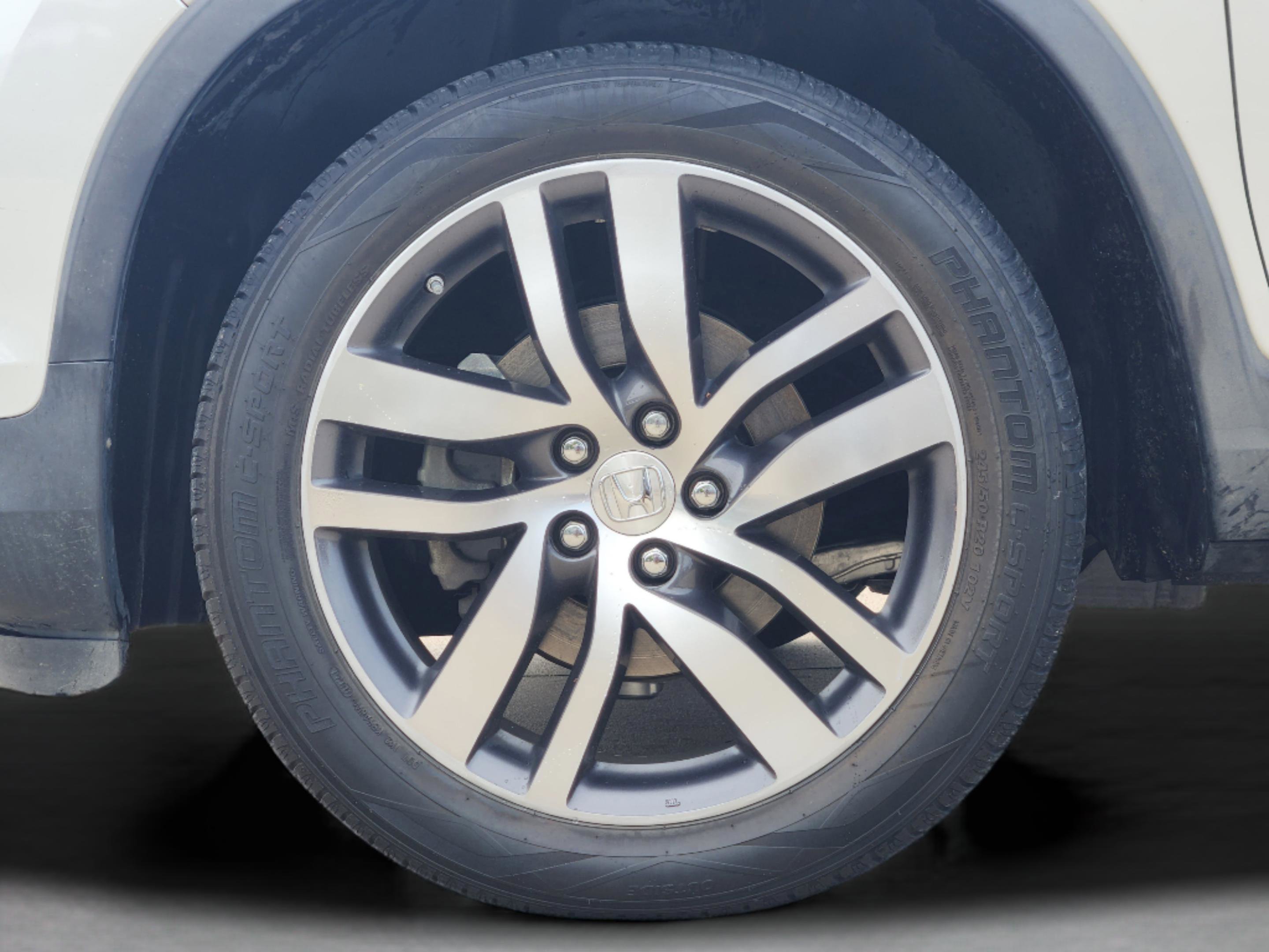 Used 2017 Honda Pilot Elite image 11