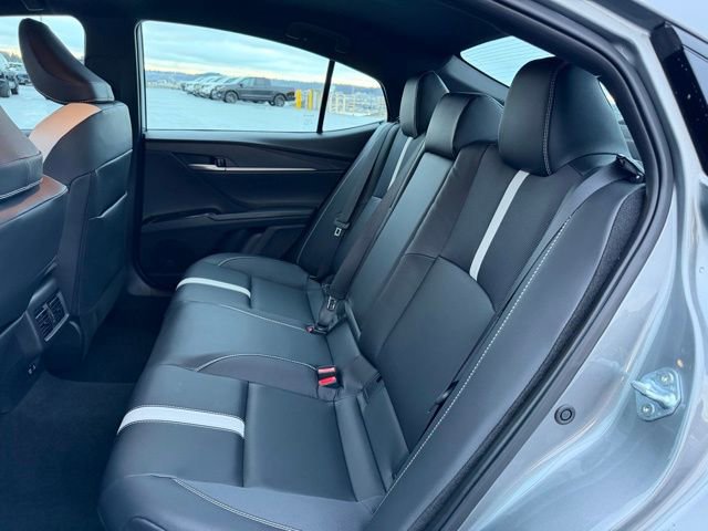 Certified 2025 Toyota Camry SE image 14