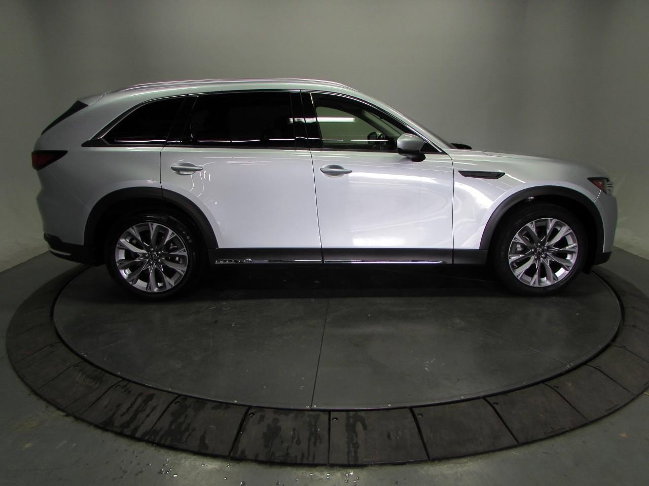 Used 2024 MAZDA CX-90 3.3 Turbo w/ Premium Package image 8
