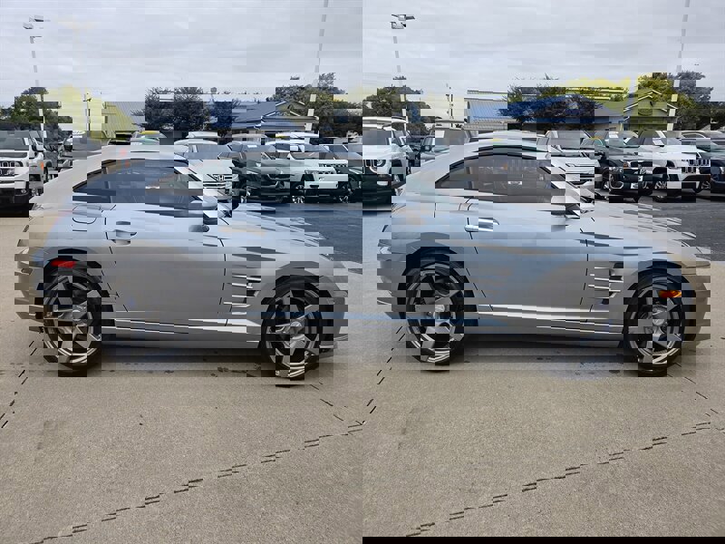 Used 2005 Chrysler Crossfire Limited image 2