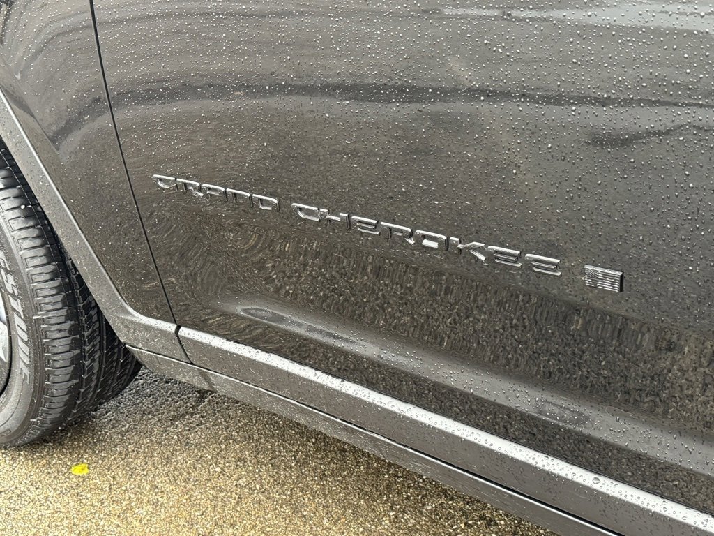 Used 2025 Jeep Grand Cherokee L Altitude image 31