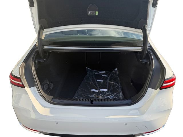 New 2026 BMW 530i xDrive AWD/4WD image 25