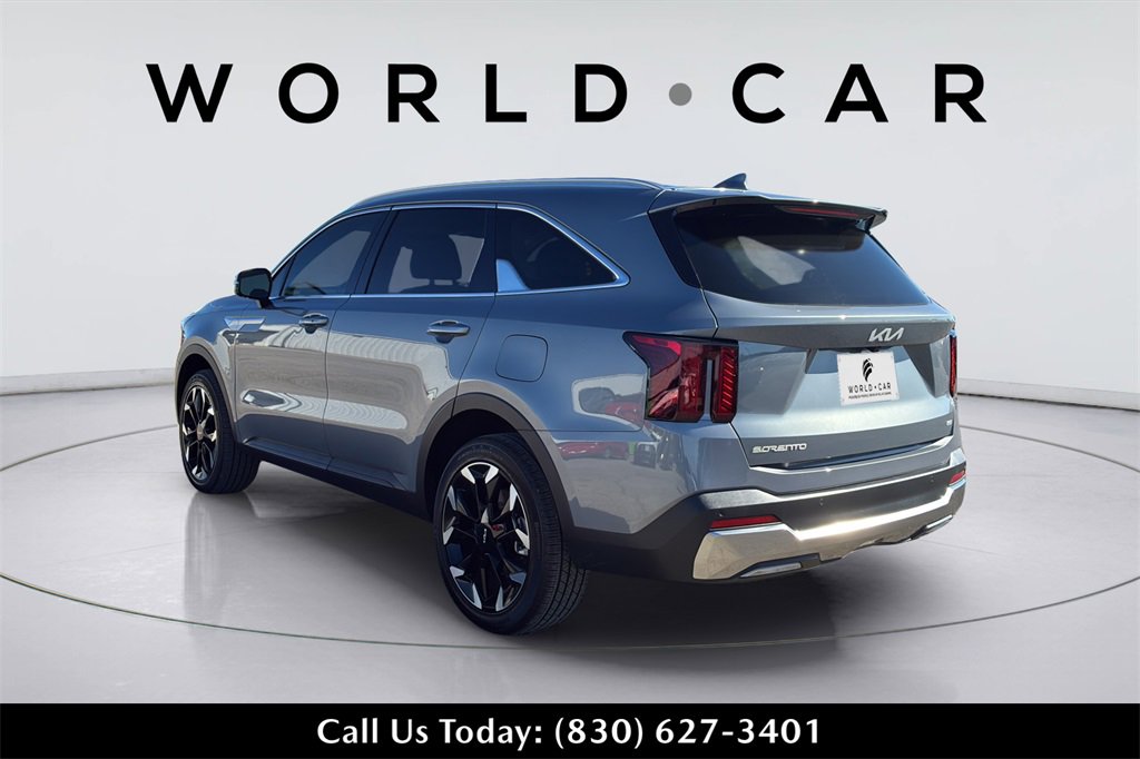 Used 2025 Kia Sorento EX image 13