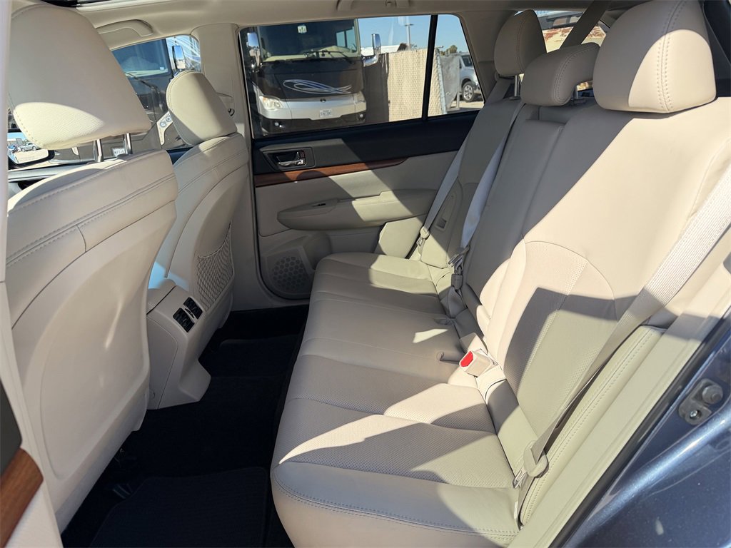 Used 2014 Subaru Outback 3.6R Limited image 25