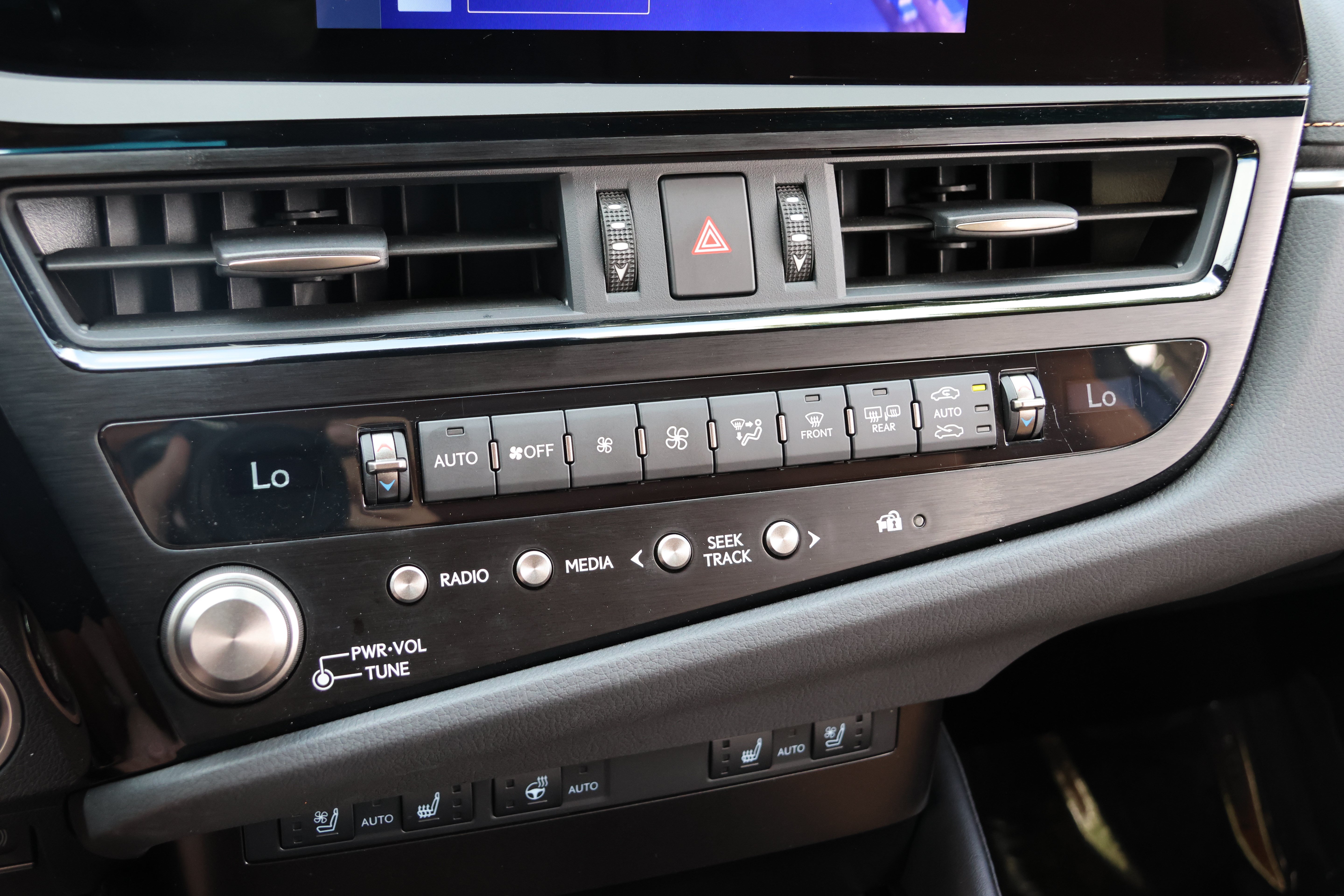 Certified 2025 Lexus ES 350 w/ Premium Package FWD image 24