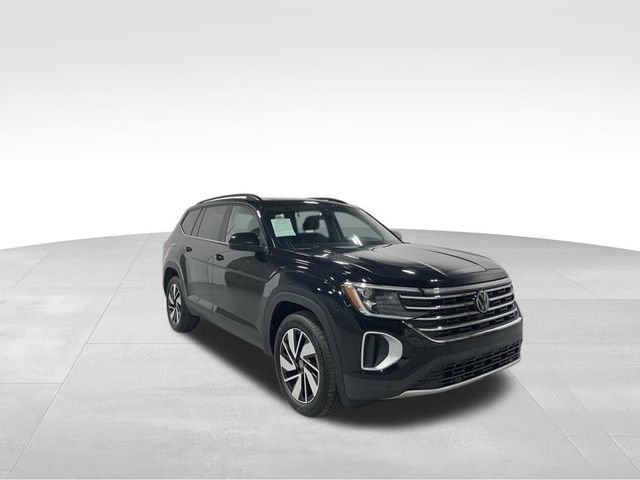 Used 2025 Volkswagen Atlas SE image 9