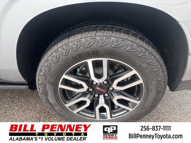 Used 2024 GMC Yukon XL AT4 w/ AT4 Premium Plus Package image 12