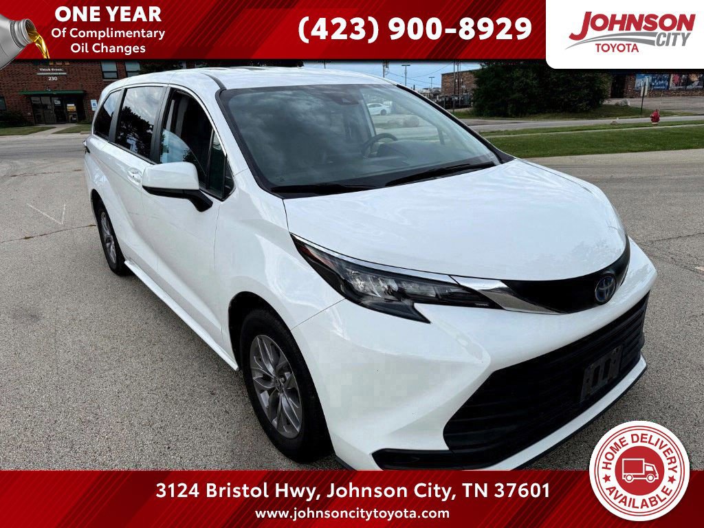 Used 2024 Toyota Sienna LE