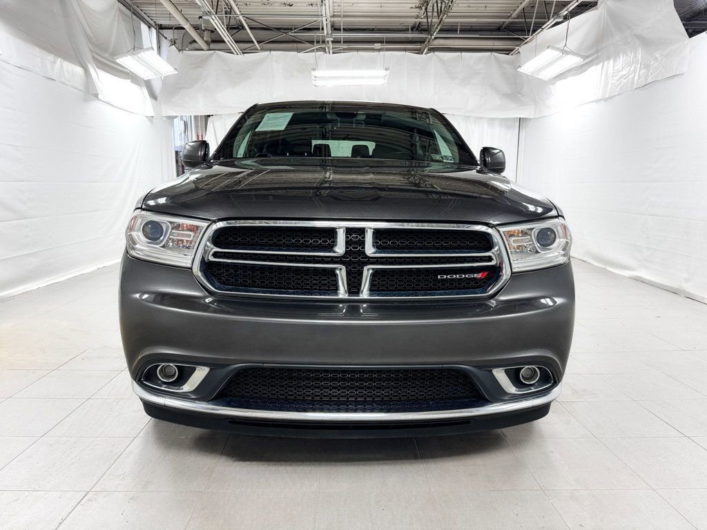Used 2017 Dodge Durango SXT w/ 3rd Row Seating Group AWD/4WD image 2