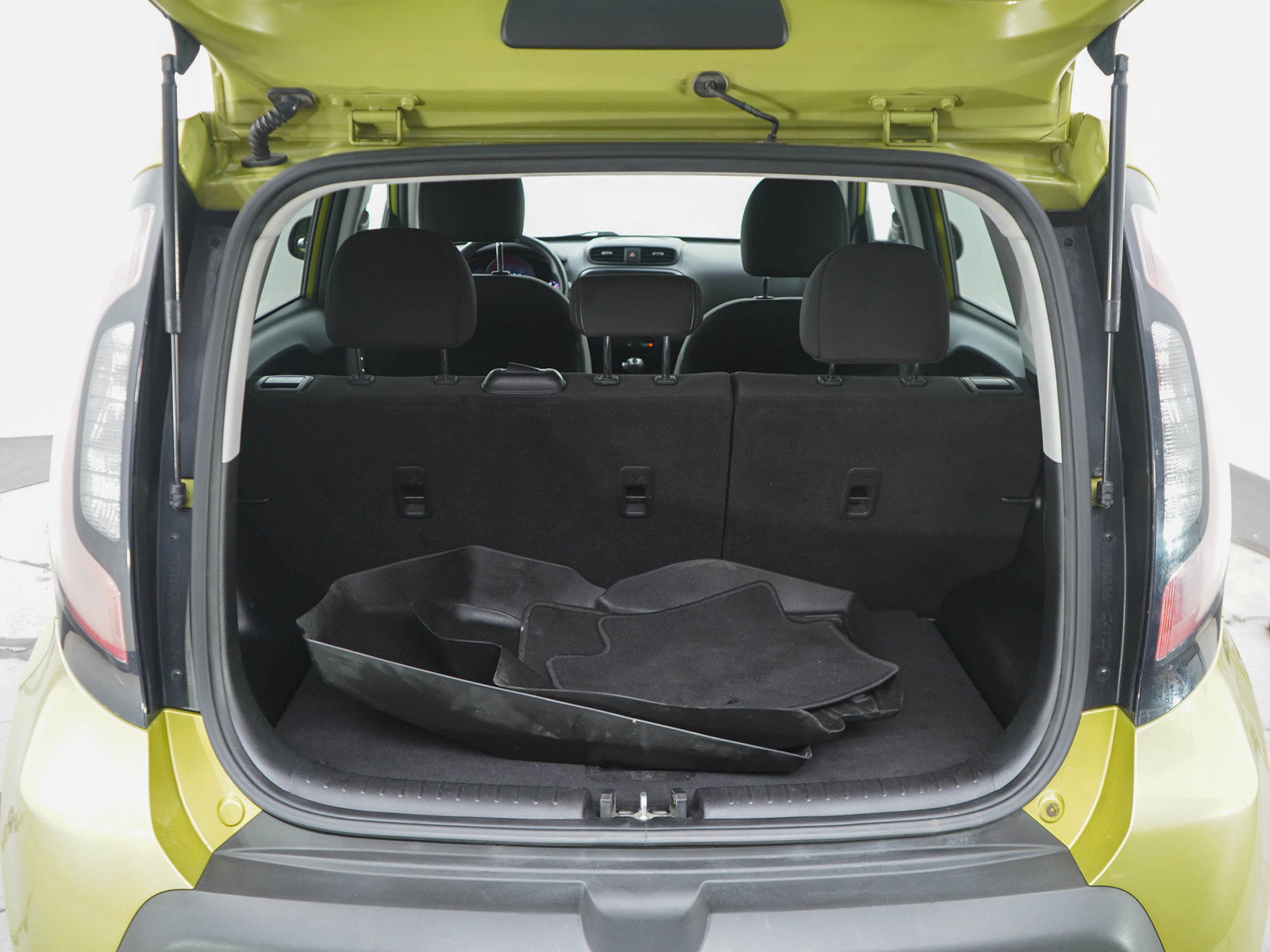 Used 2014 Kia Soul FWD image 16