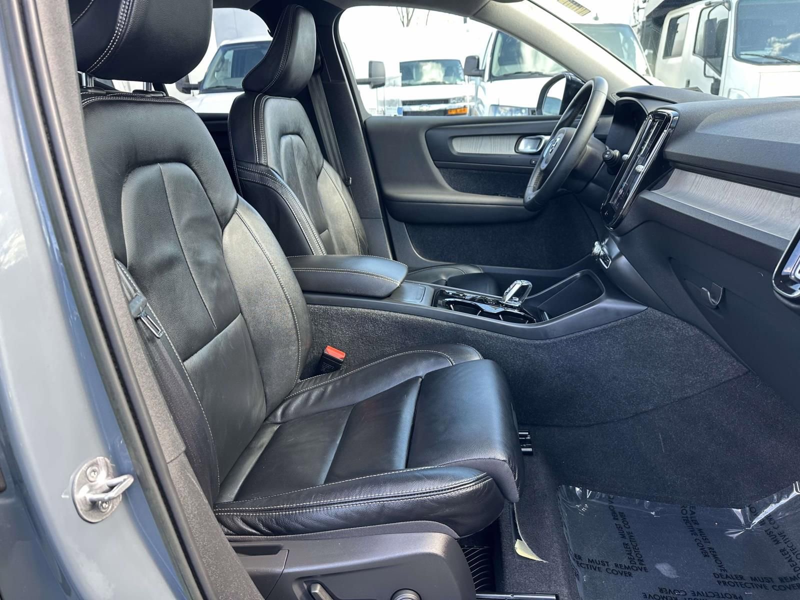 Used 2023 Volvo XC40 B5 Plus w/ Driver Assist Package image 26