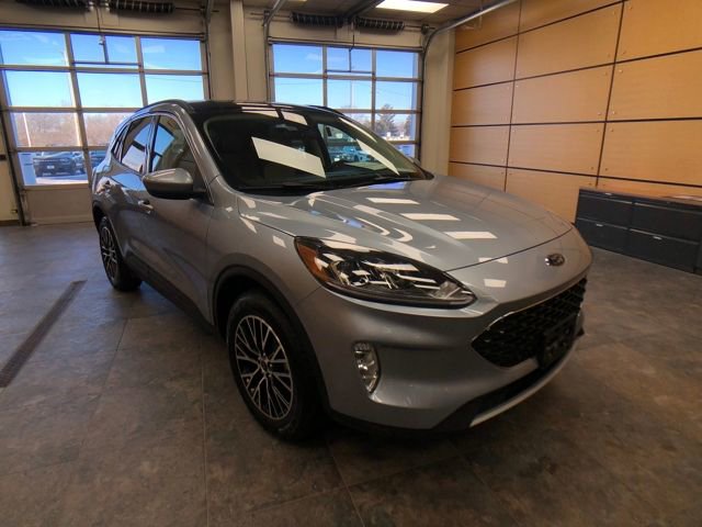 Certified 2022 Ford Escape SEL w/ Technology Package
