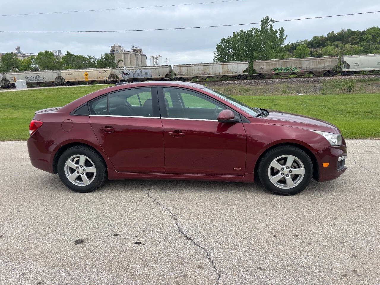 Used 2015 Chevrolet Cruze LT FWD image 5