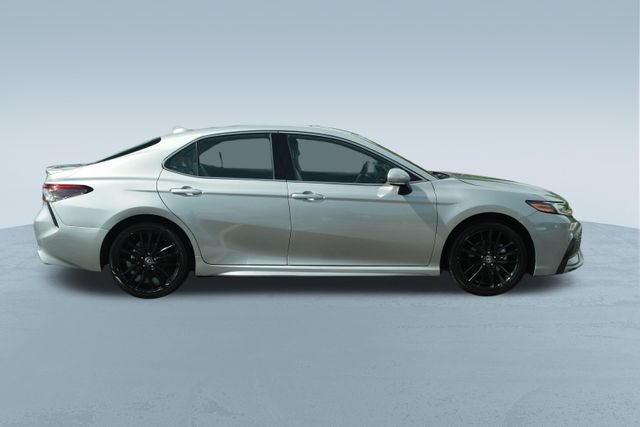 Used 2024 Toyota Camry XSE FWD image 9