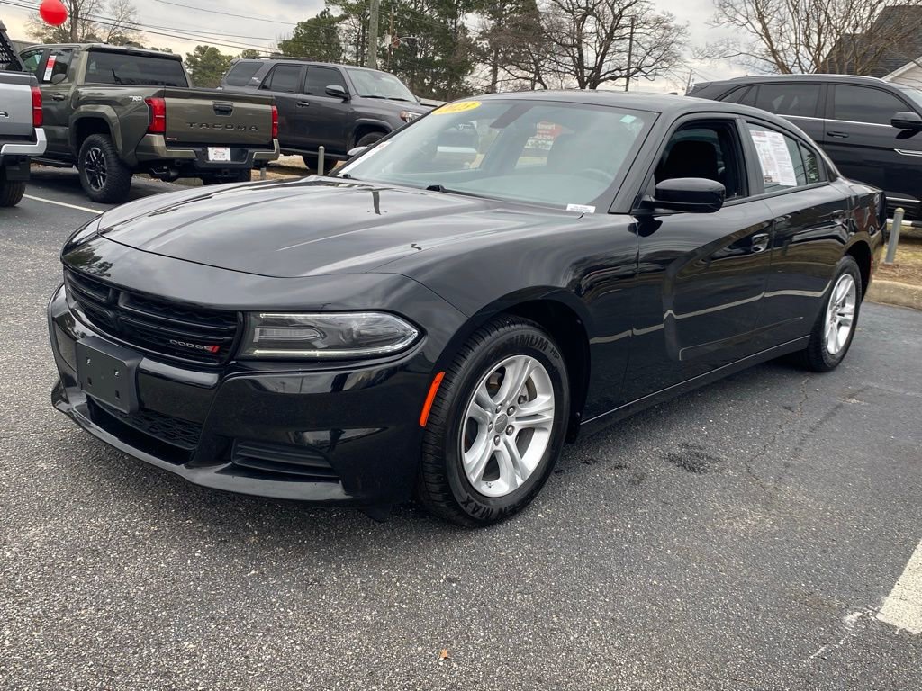 Used 2023 Dodge Charger SXT image 2