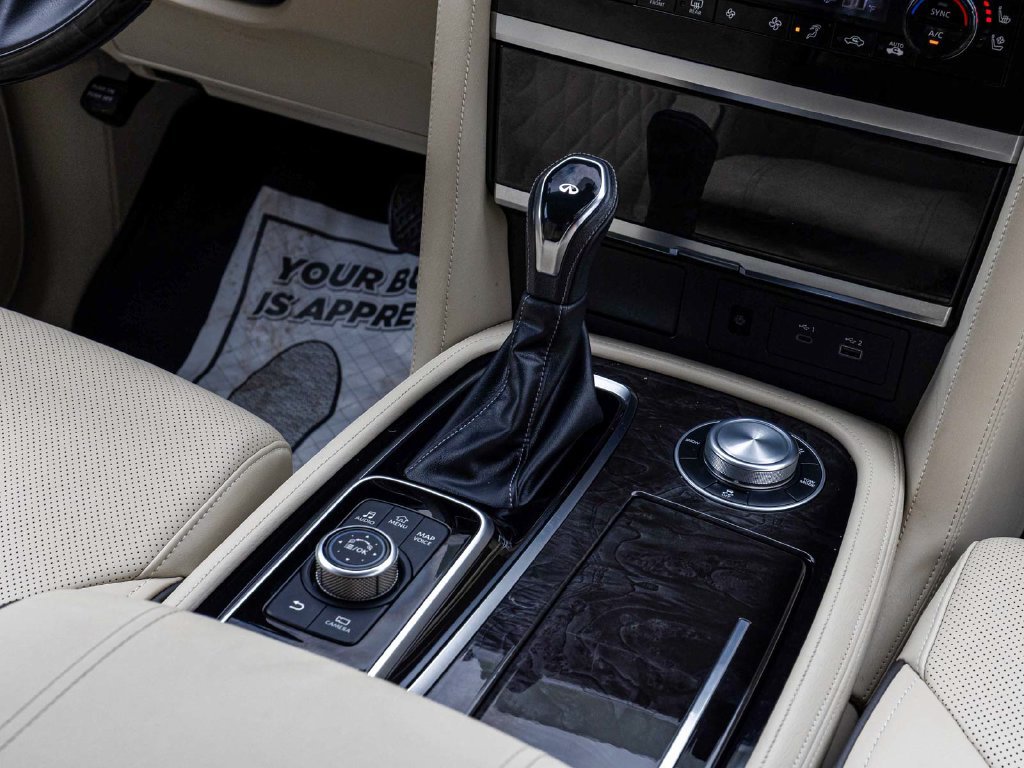 Used 2024 INFINITI QX80 Sensory AWD/4WD image 26