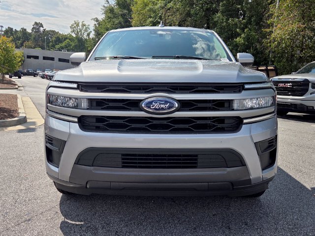 Used 2024 Ford Expedition Max XLT RWD image 2