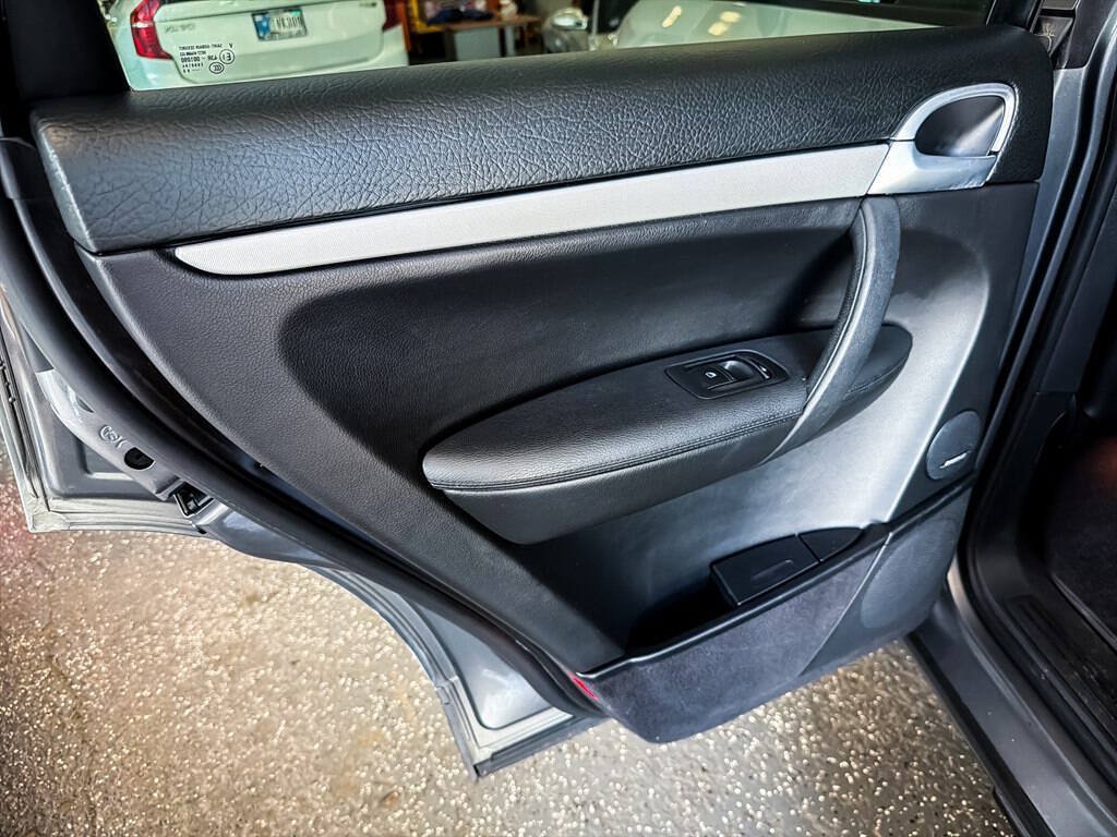 Used 2010 Porsche Cayenne AWD/4WD image 9