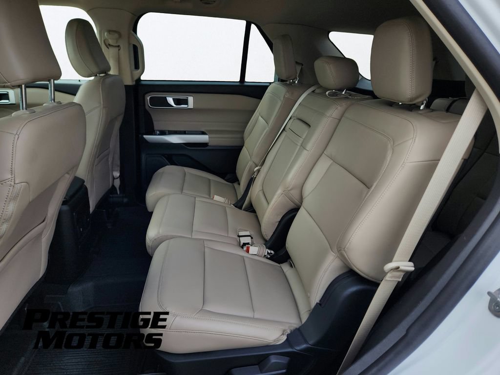 Used 2022 Ford Explorer XLT w/ Equipment Group 202A AWD/4WD image 15