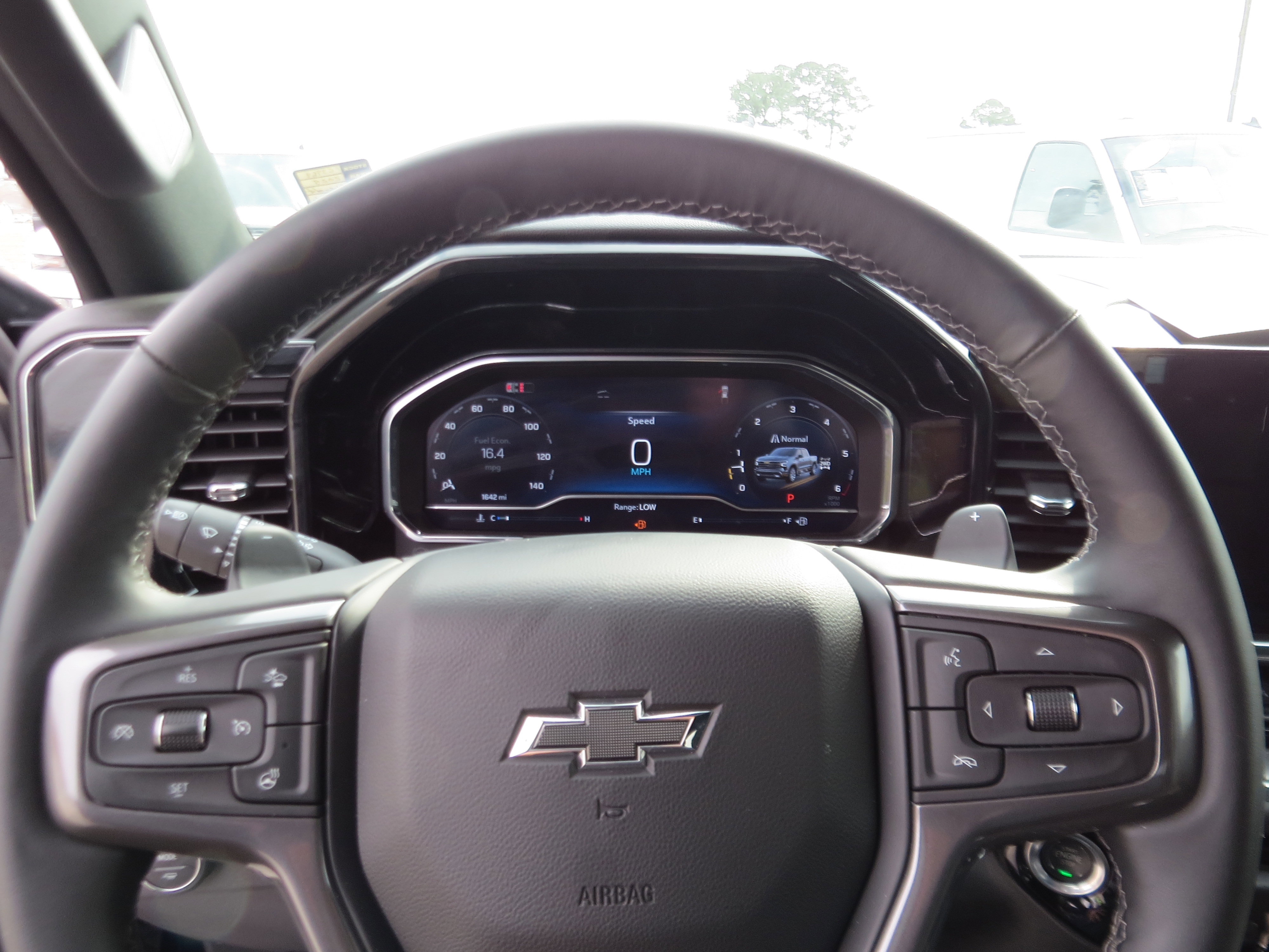 Used 2025 Chevrolet Silverado 1500 High Country w/ Midnight Edition AWD/4WD image 24
