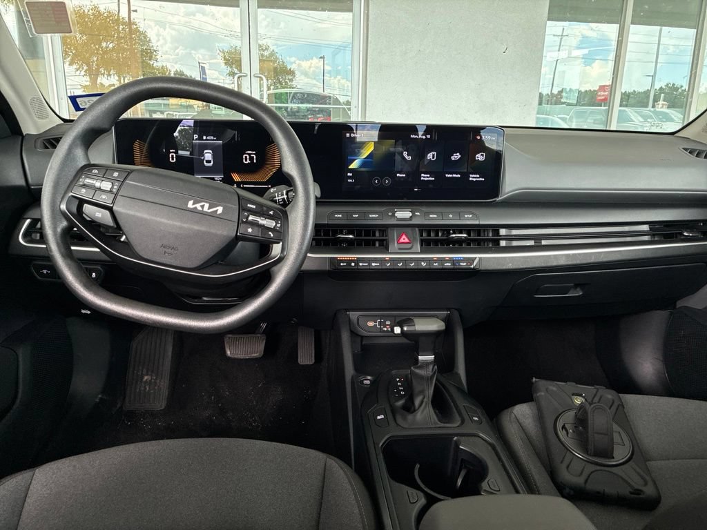 Used 2025 Kia K4 FWD image 15