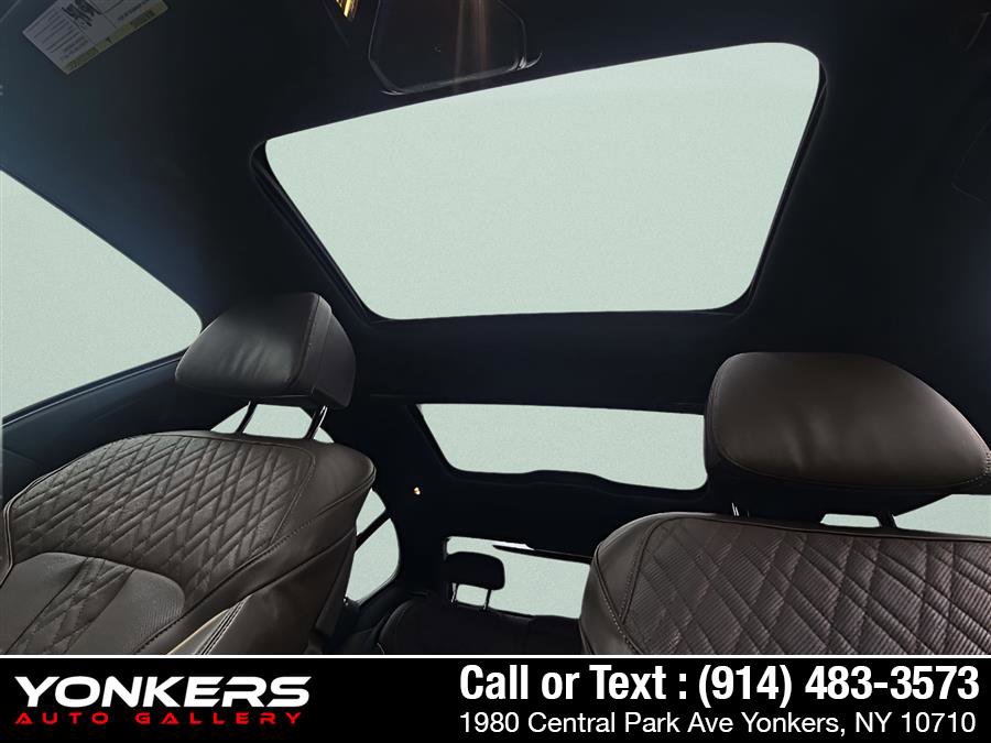 Used 2020 BMW 740i w/ M Sport Package image 9