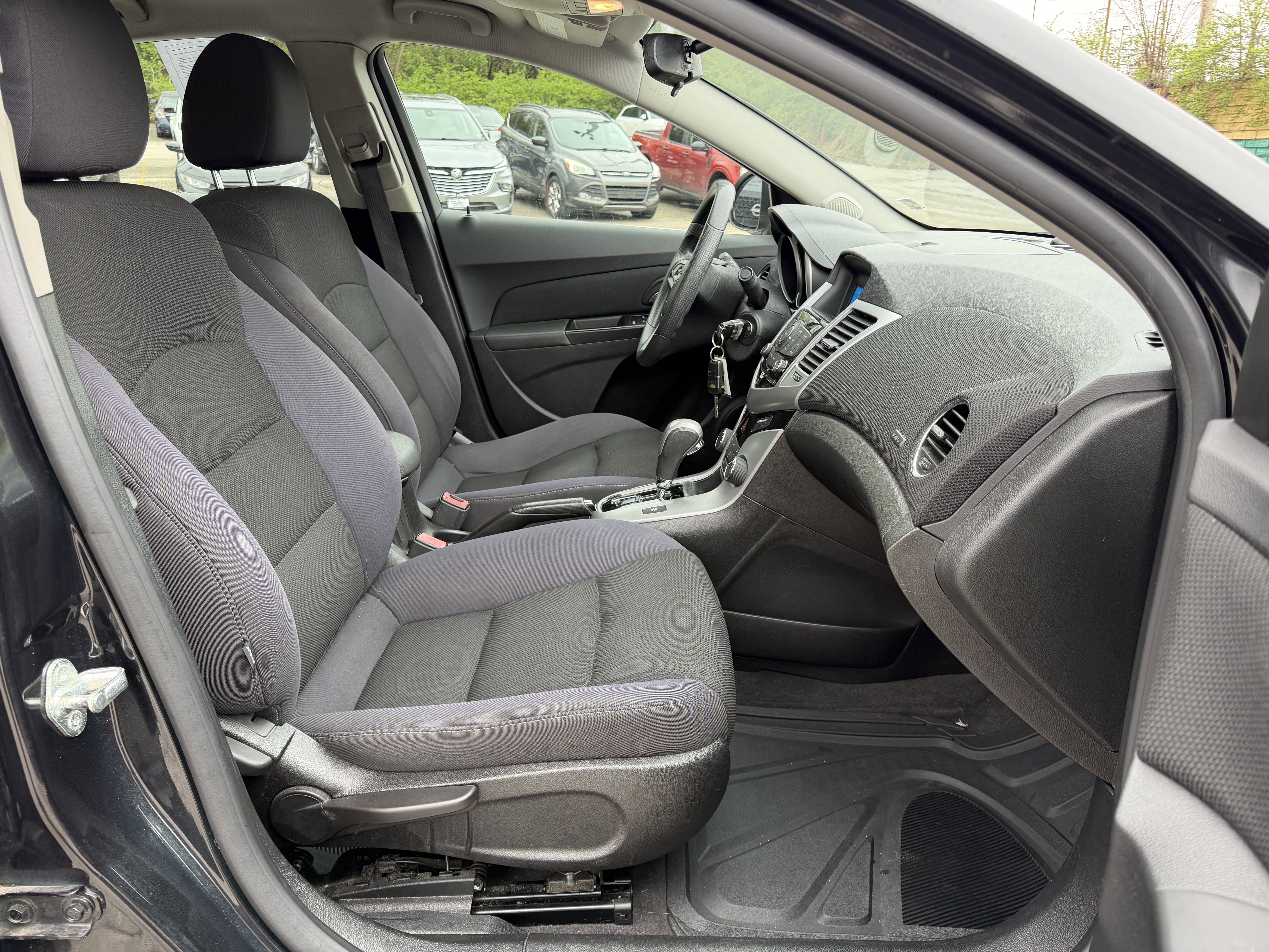 Used 2013 Chevrolet Cruze LT image 10