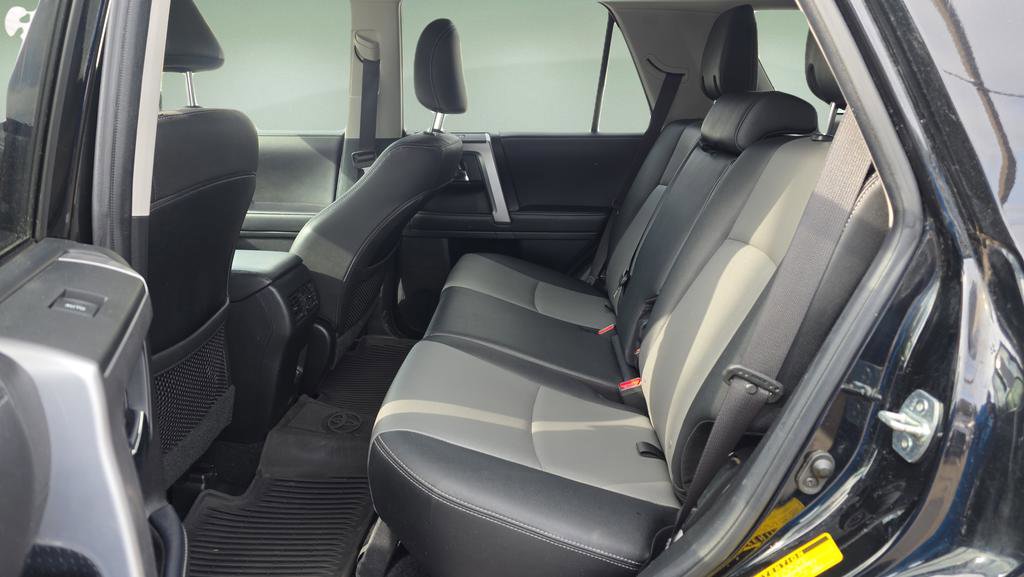 Used 2022 Toyota 4Runner SR5 Premium image 15