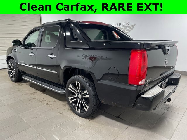 Used 2011 Cadillac Escalade EXT Luxury image 4