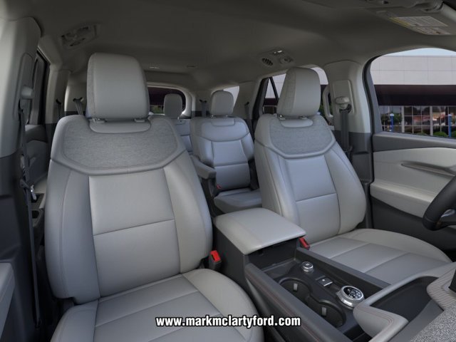New 2026 Ford Explorer Active w/ Active Comfort Package RWD image 10