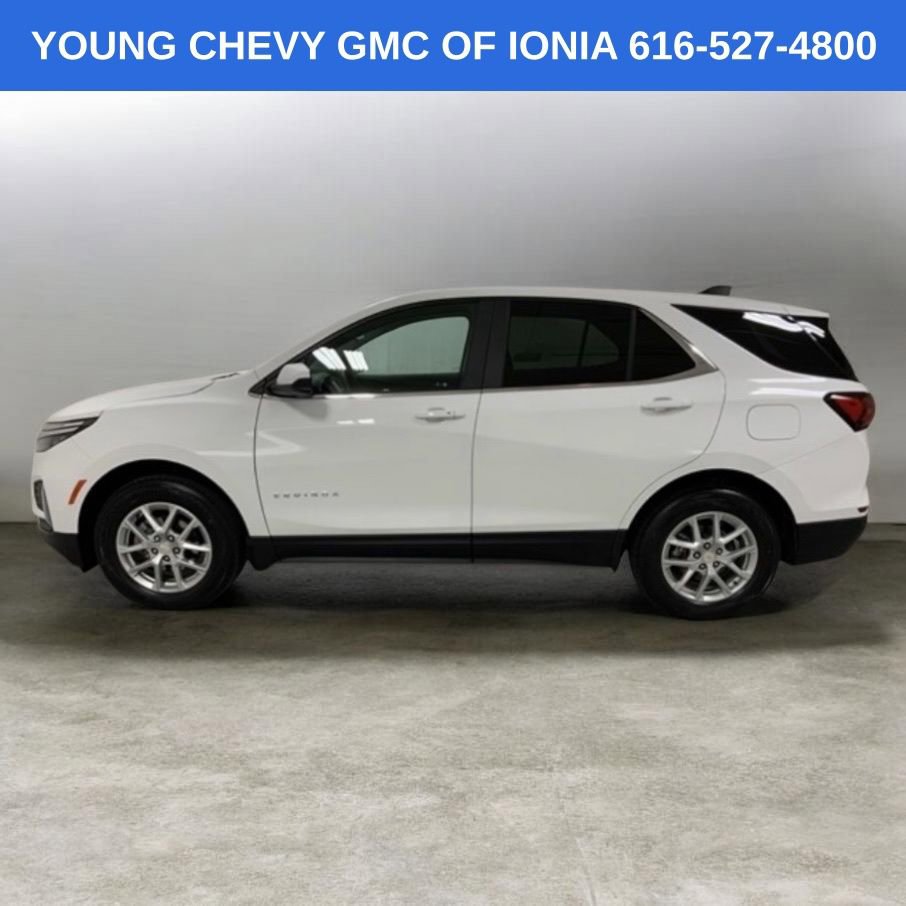 Used 2023 Chevrolet Equinox LT image 1