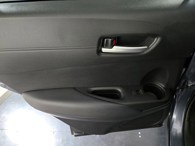 Used 2022 Toyota Corolla Cross XLE w/ Convenience Package AWD/4WD image 19