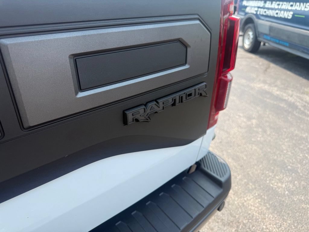 Used 2019 Ford F150 Raptor w/ Equipment Group 802A Luxury AWD/4WD image 59