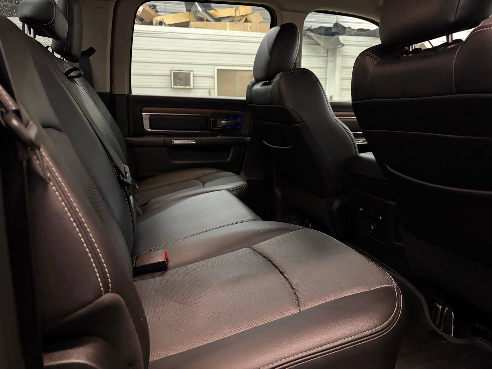 Used 2017 RAM 3500 Laramie AWD/4WD image 32