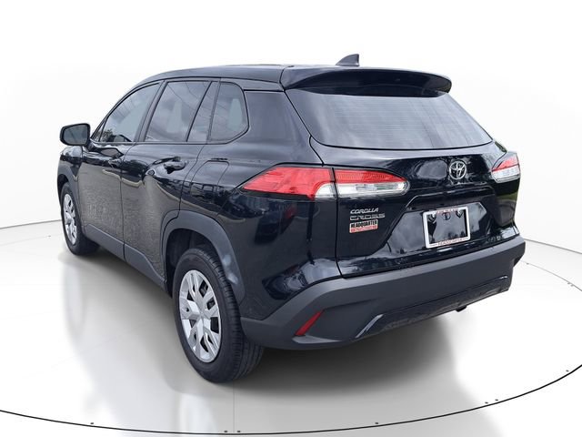 Used 2022 Toyota Corolla Cross L image 3