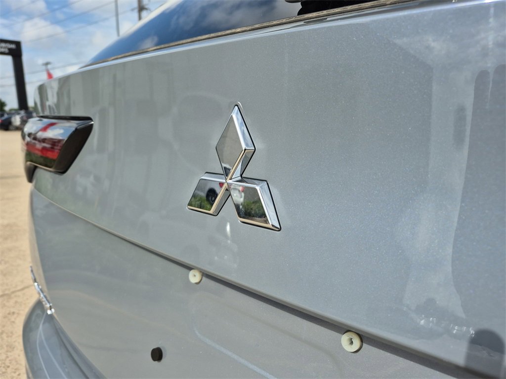 New 2025 Mitsubishi Outlander SEL image 31