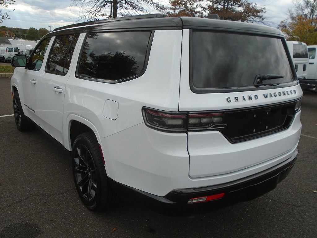 Used 2024 Jeep Grand Wagoneer L Series II w/ Quick Order Packagew 28T image 4