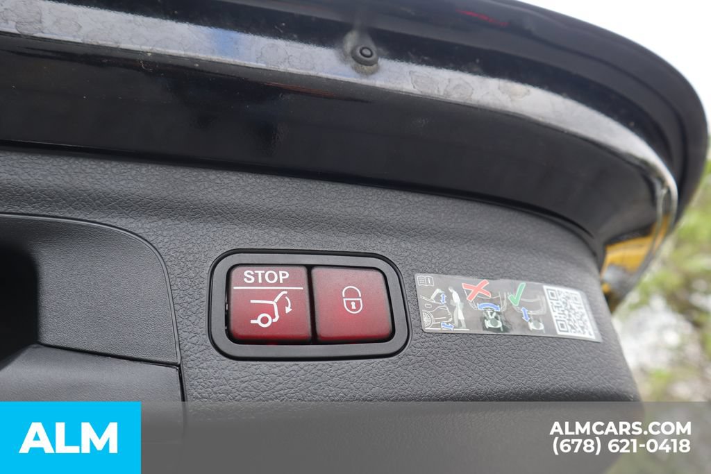 Used 2025 Mercedes-Benz GLE 350 4MATIC image 23