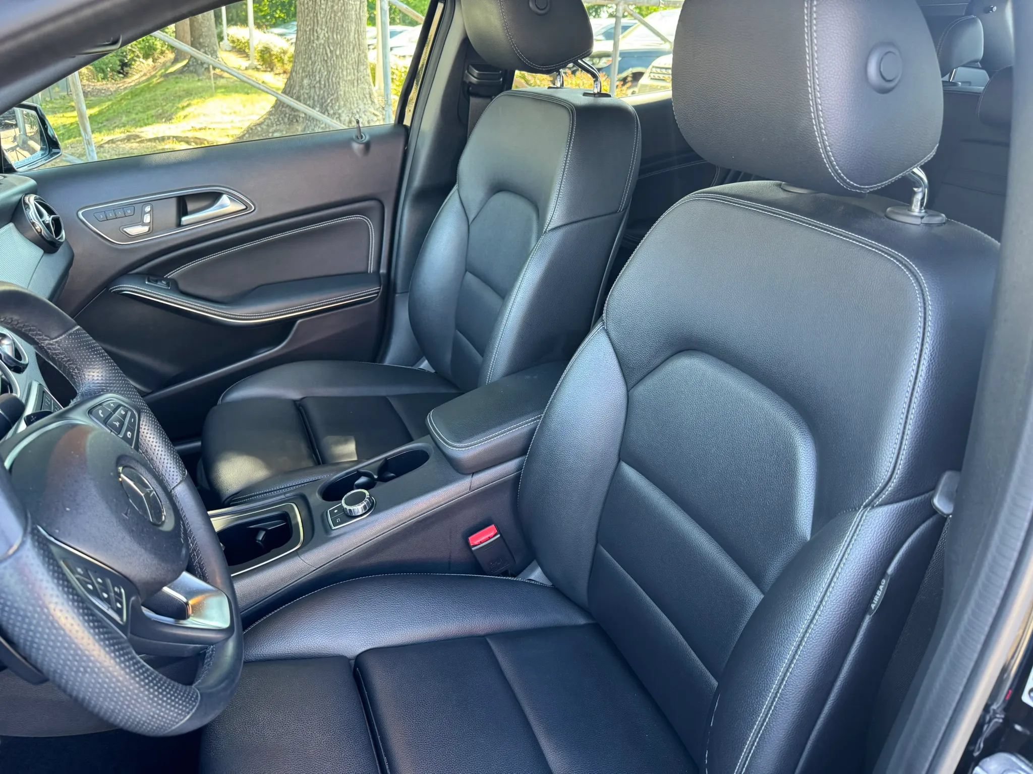 Used 2019 Mercedes-Benz GLA 250 4MATIC image 16