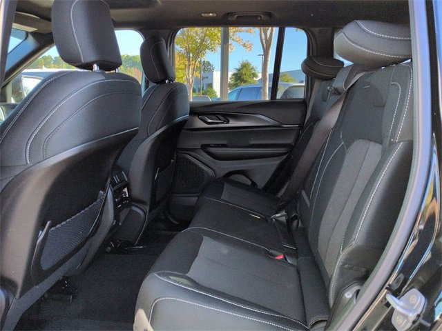 New 2025 Jeep Grand Cherokee Laredo X image 13