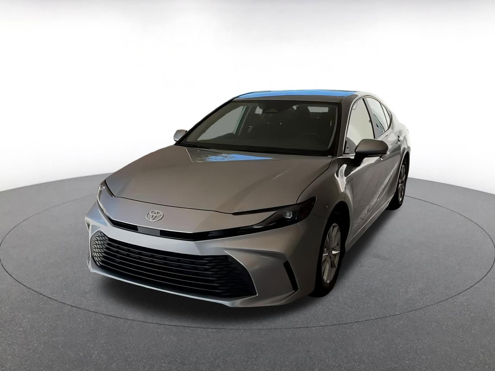 Used 2025 Toyota Camry LE image 7